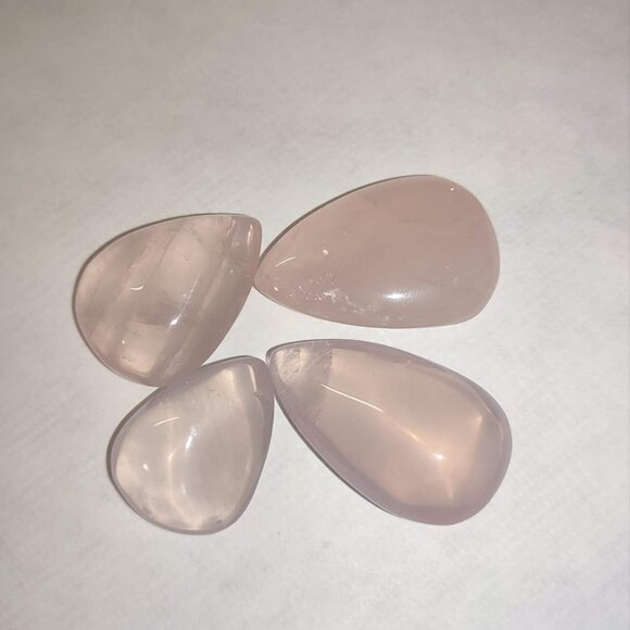 Rose Quartz Pendants Shape Crystal - Picture 3 of 3